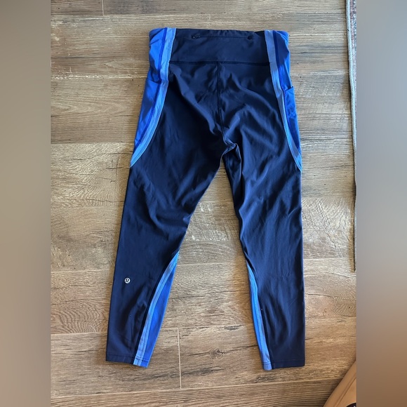 lululemon athletica Blue and Black Leggings - Picture 3 of 17